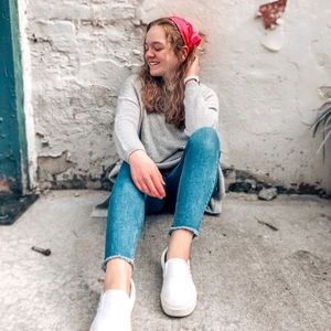 Meet your Posher, Ella